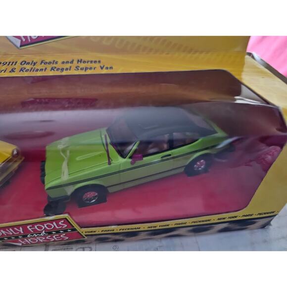 Only Fools & Horses DIE CAST Capri & Super Van - Picture 4 of 8